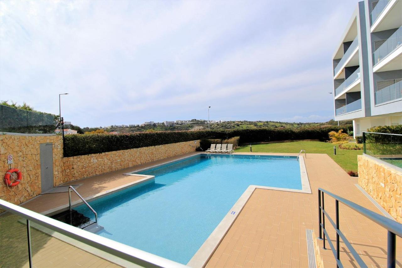 Albufeira Prestige With Pool By Homing Apartment Bagian luar foto